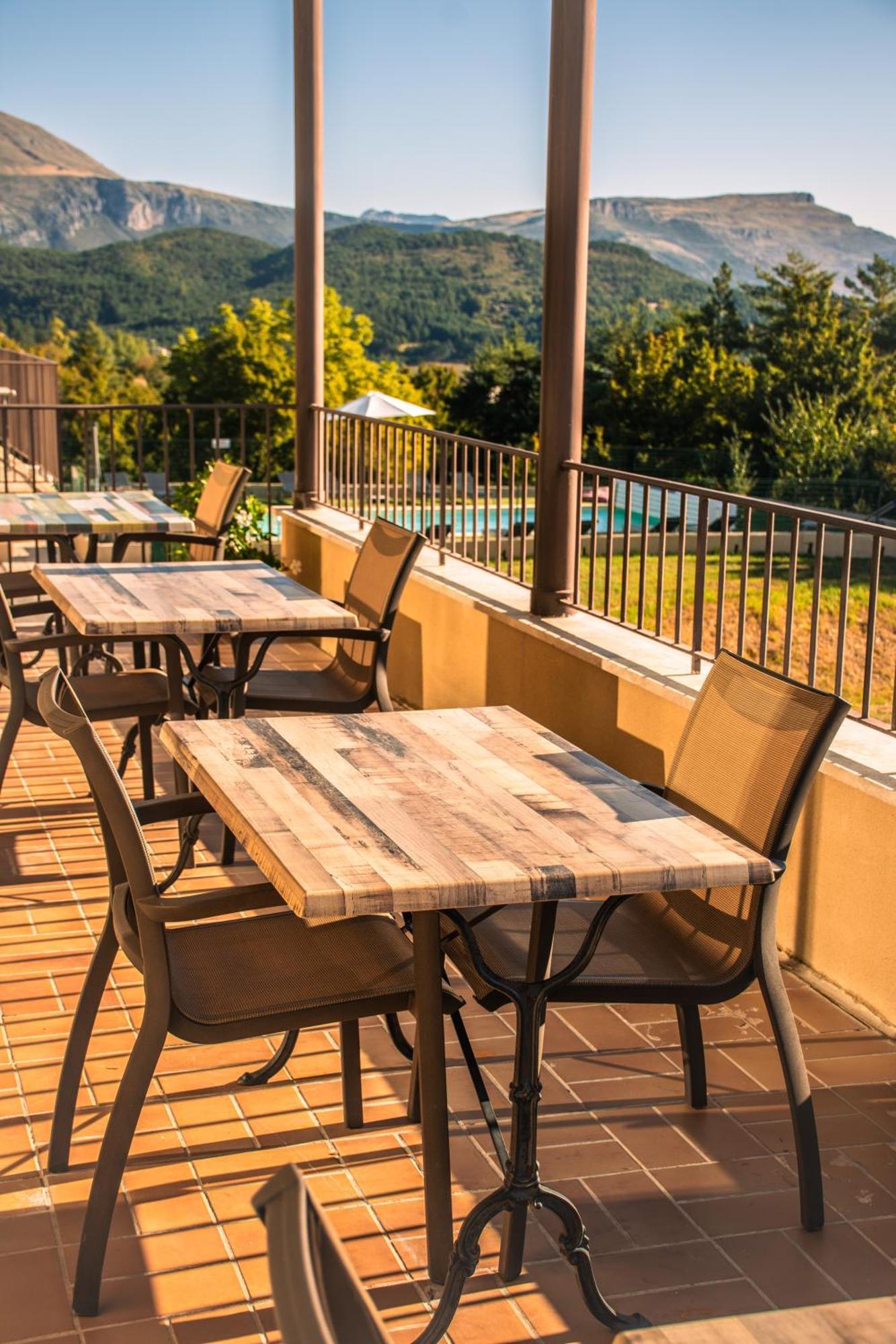 Le Panoramic - Votre Au Coeur Des Gorges Du Verdon Hotel
